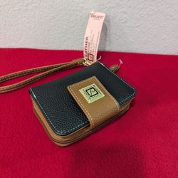 Stone Mountain Bonded Leather Wallet Wristlet Pebble Grain Black & Tan