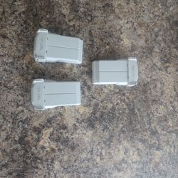 3 Dji Mini 4  batteries