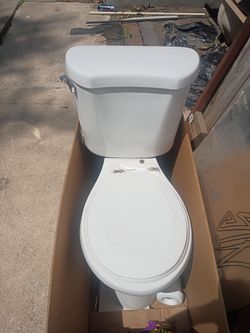 Glacier Bay White Two-Piece Toilet