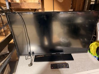 Samsung 4 Series 32” LED-backlit LCD TV