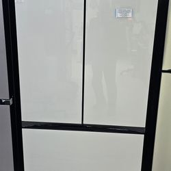 New Refrigerator Refrigerador  nuevo 
 Warranty Garantia Por Escrito 20 años 
Garantizando cada producto que vendemos 