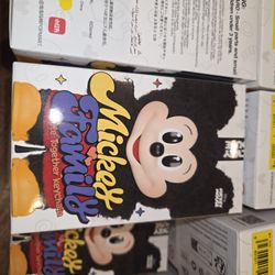 Popmart Mickey And Family Popnow