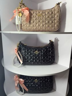 new items available !!💗