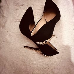 Black High Heels Shoe 