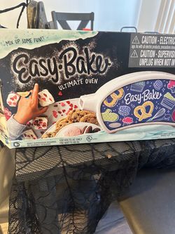 Easy-Bake Ultimate Oven