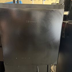 Hisense small mini fridge 