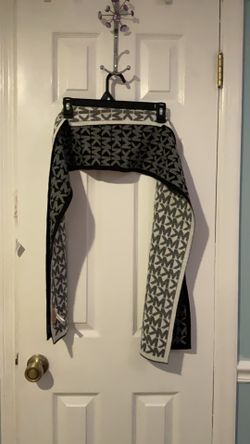 Michael Kors reversible scarf