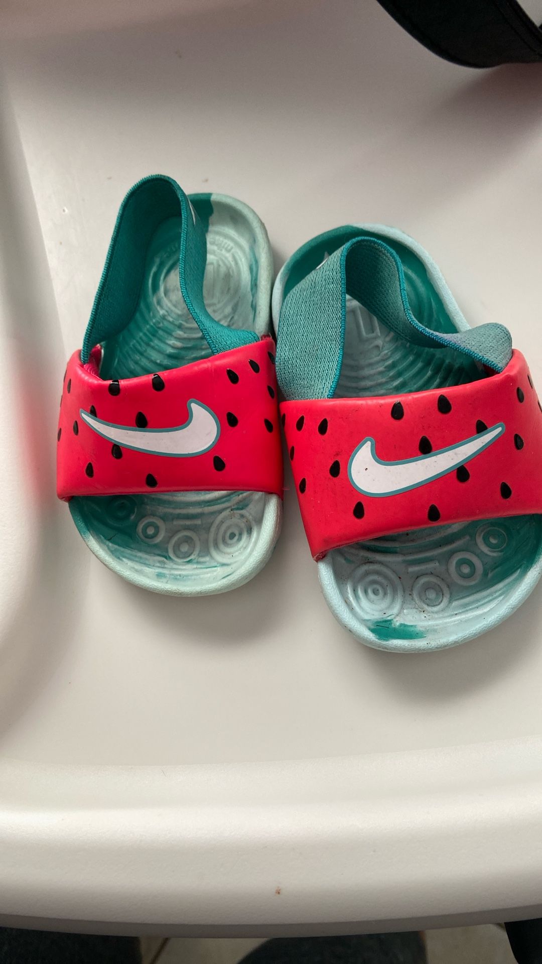 4c Nike