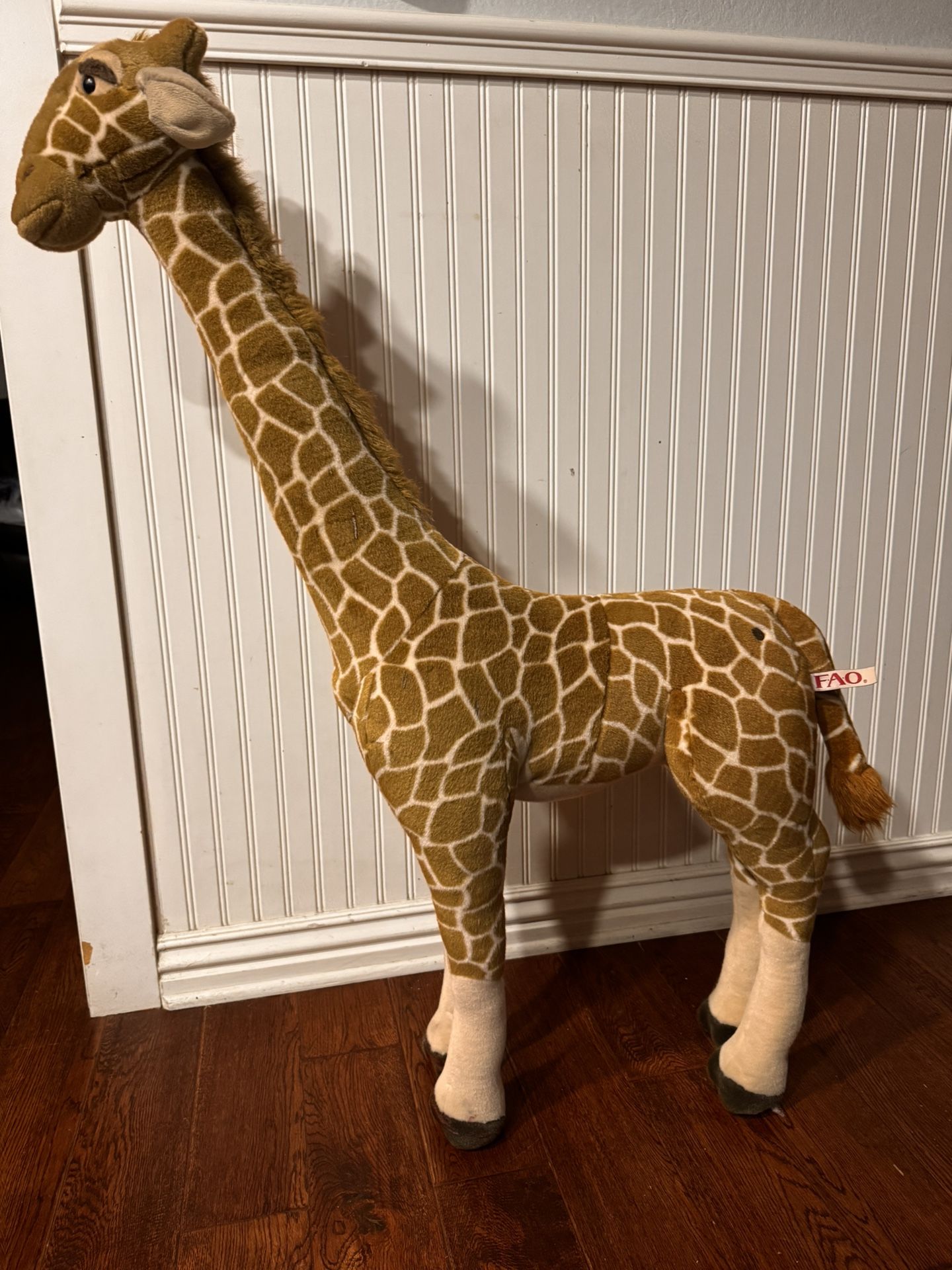 Giraffe ( FAO Schwarz)