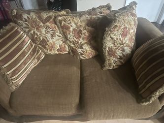 Couches for 100$