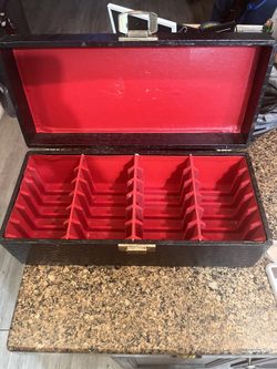 8 Track Tape Holder Brown Faux Alligator Black Case Holds 15 Tapes Included VTG