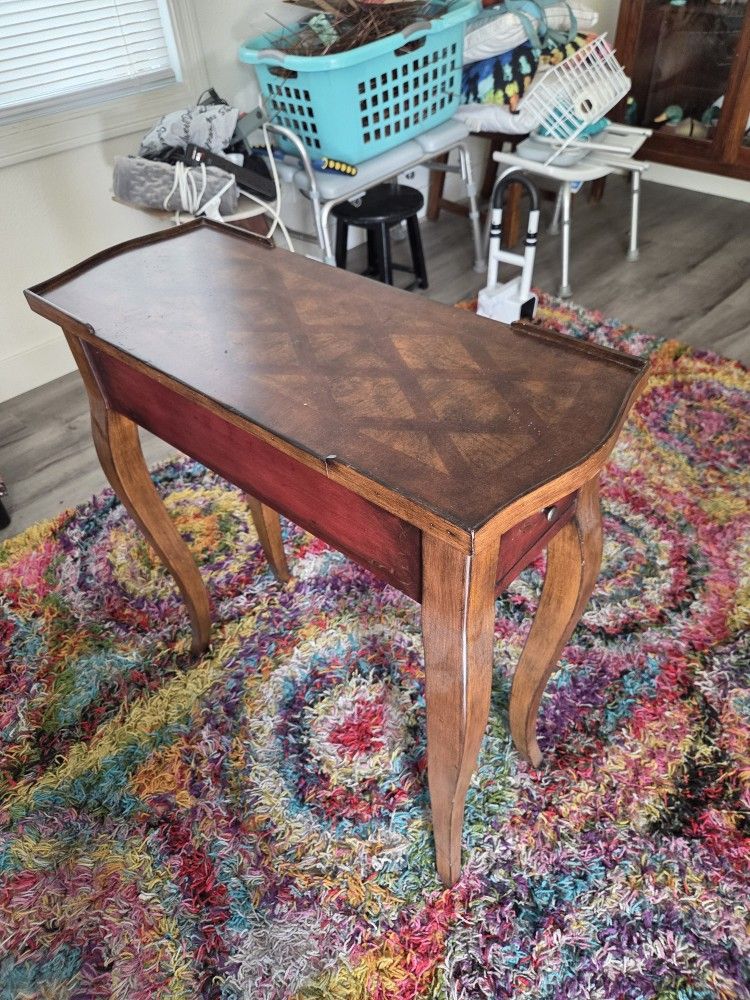 Couch side End Table with drawer $25