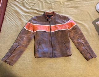 Men’s XS leather motorcycle jacket.