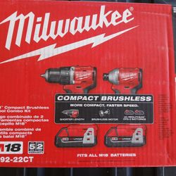 Milwaukee M18 Drill Kit 