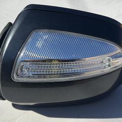 2009 Mercedes-Benz ML350 Left Driver Side Mirror Assembly Blue A1(contact info removed)19
