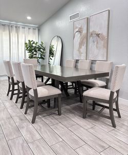 Dining table w/ 8 chairs