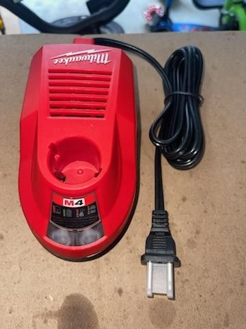 Milwaukee M4 Battery Charger New