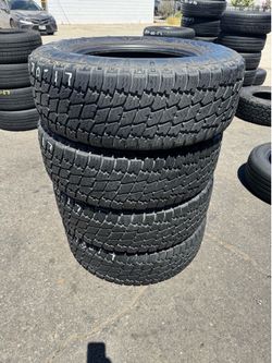 265/70/17 used set ( Nitto )