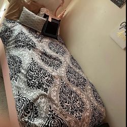 Twin princess, bed, dresser and nightstand