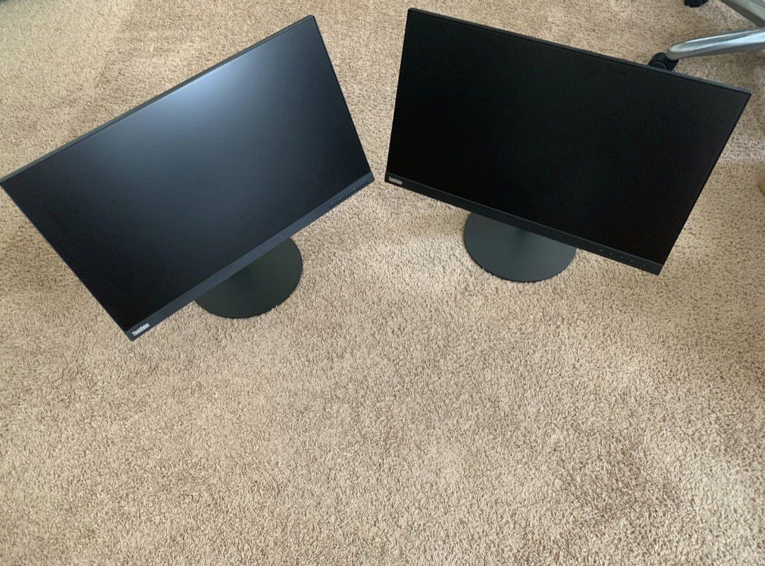 Lenovo ThinkVision T24i-10 dual monitor setup