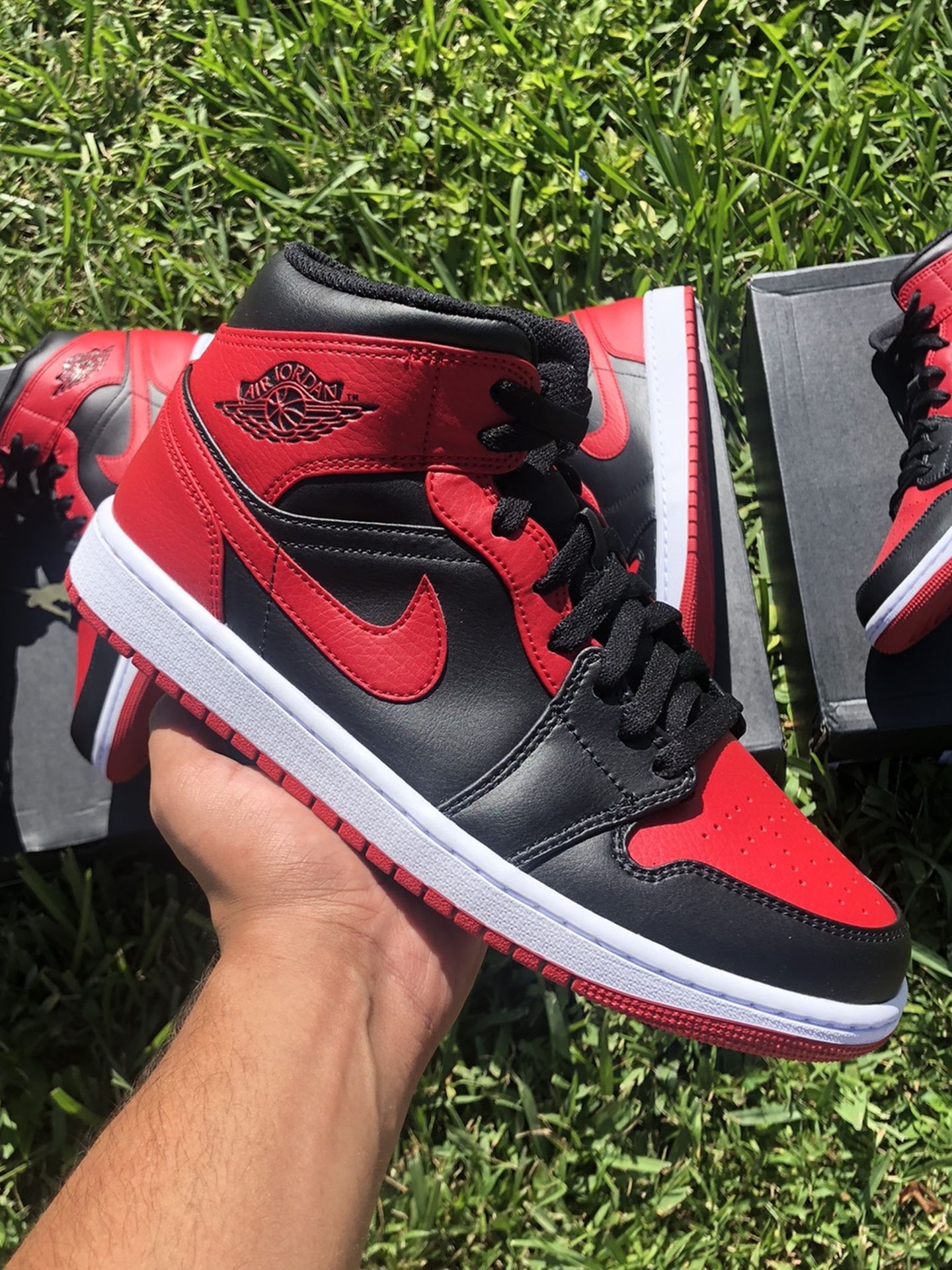 Jordan 1 Mid “Banned” Size 4.5 And 7
