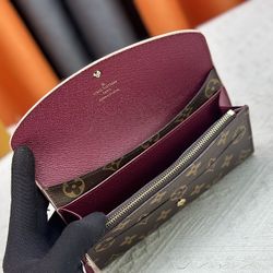 Designer Wallet Brand New High Qualify 