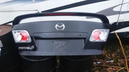 06 Mazda 6 trunk black