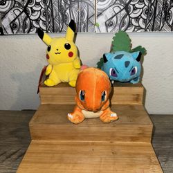 Pokémon plush bundle lot - pikachu , Ivysaur & charmander plush bundle lot