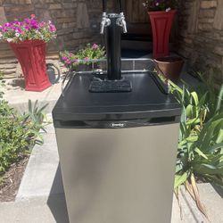 Danby Dual Tap Kegerator 
