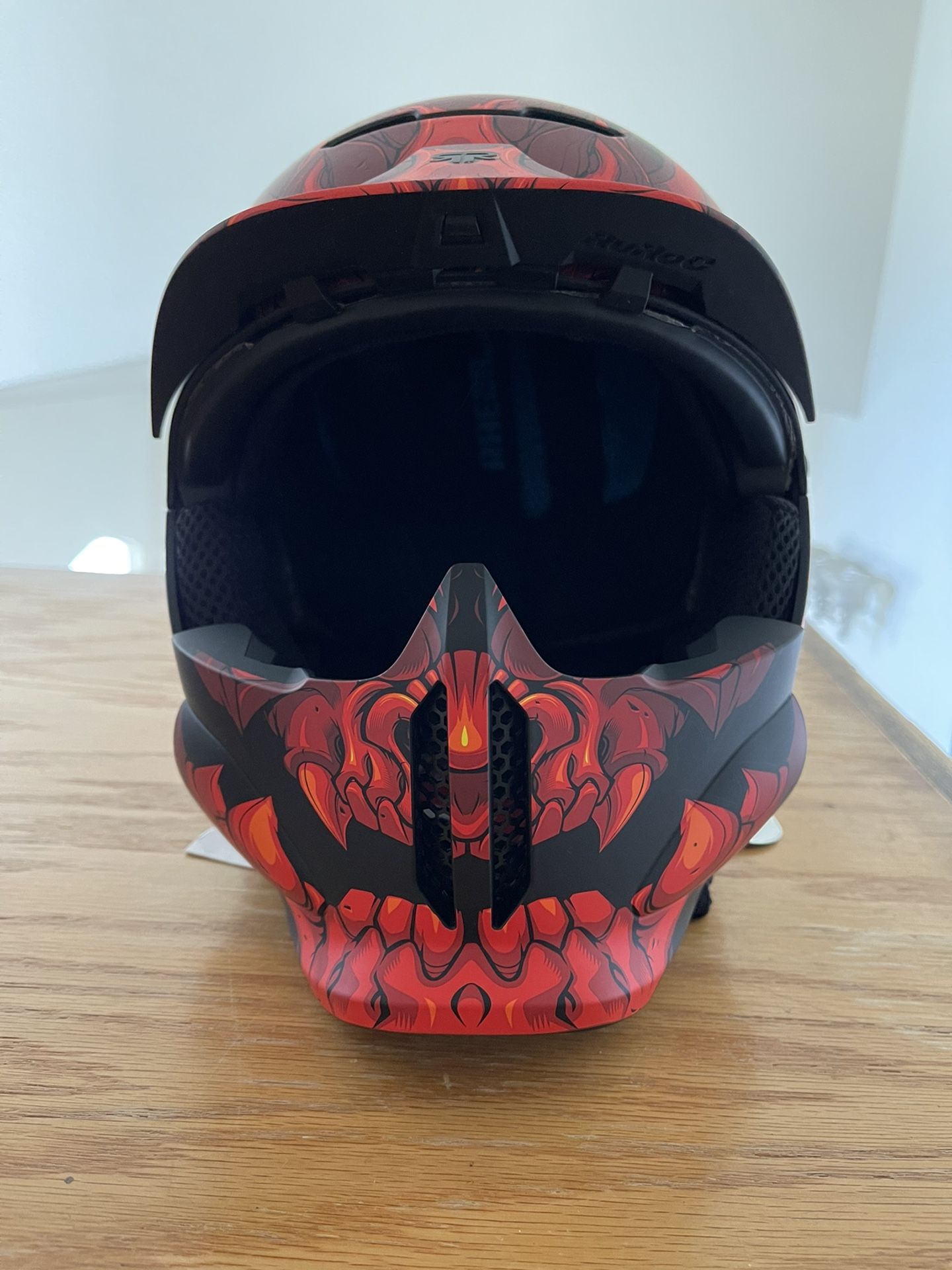 Ruroc RG1-DX Snowboarding Helmet Never Been Used!