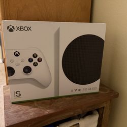 Xbox Series S - Brand New