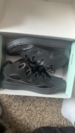 black lanvins