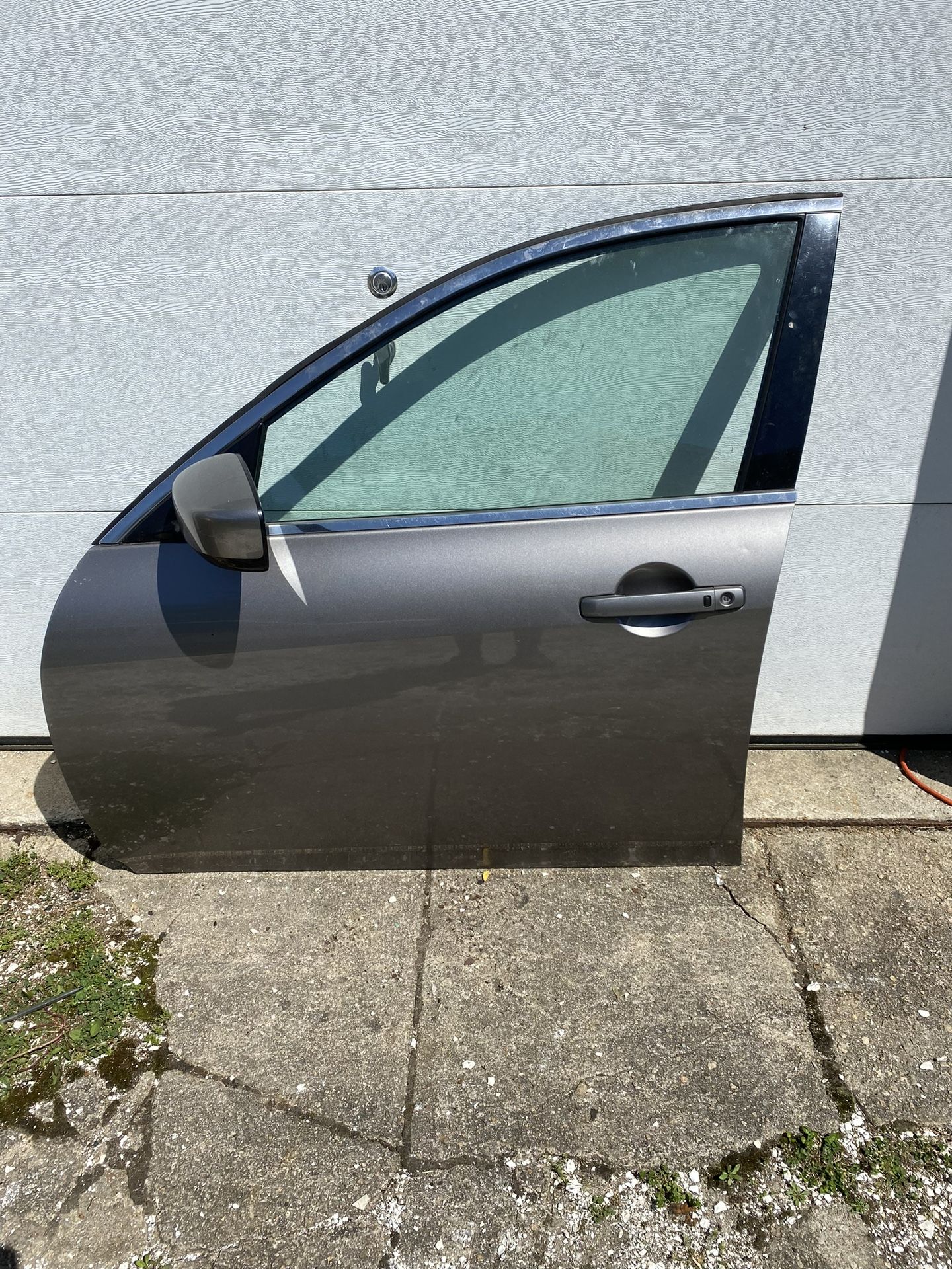2009-2015 Infiniti Drivers side Door