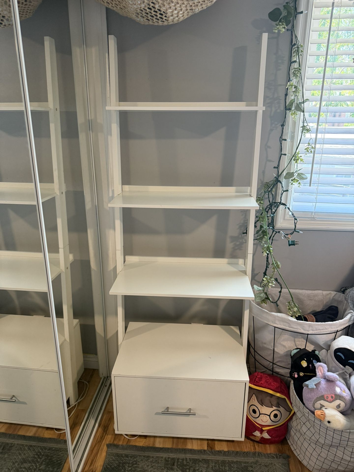 3 tiered ladder book shelf