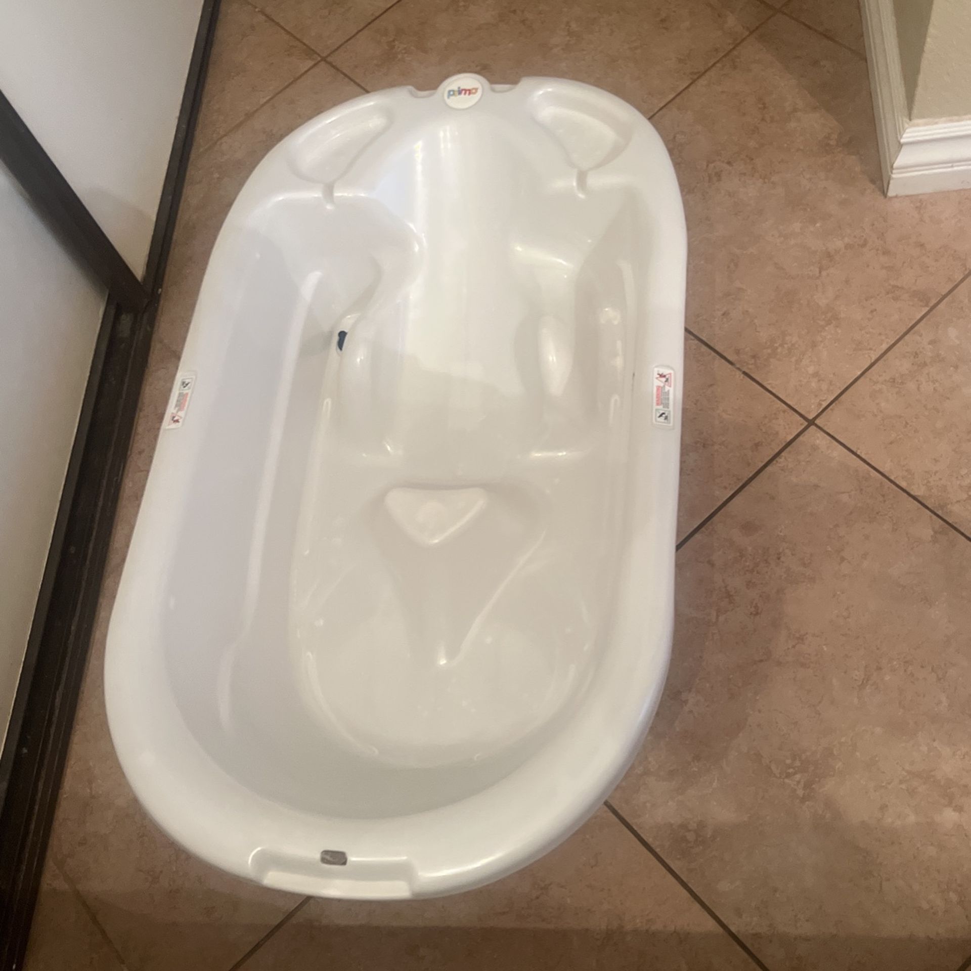 Primo Bath Tub