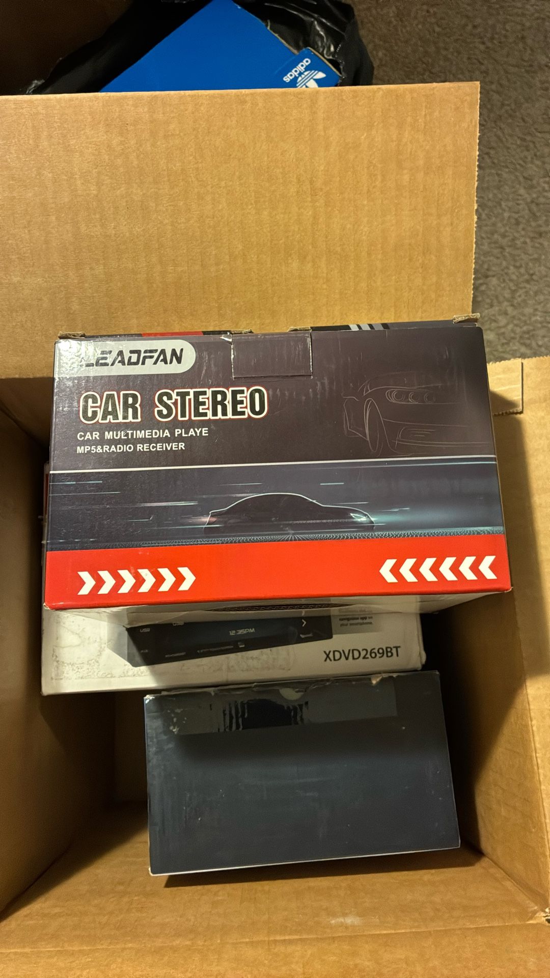 LEADFAN CAR STEREO