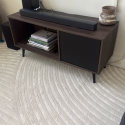 Mid-Century Modern TV Stand for 55 Inch TV, Wood Entertainment Center with Cabinet Door, Retro TV Console Table Television Stands for Living Room Bedr