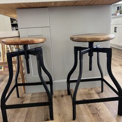 Set Of 2 Adjustable Height Bar/counter Stools 