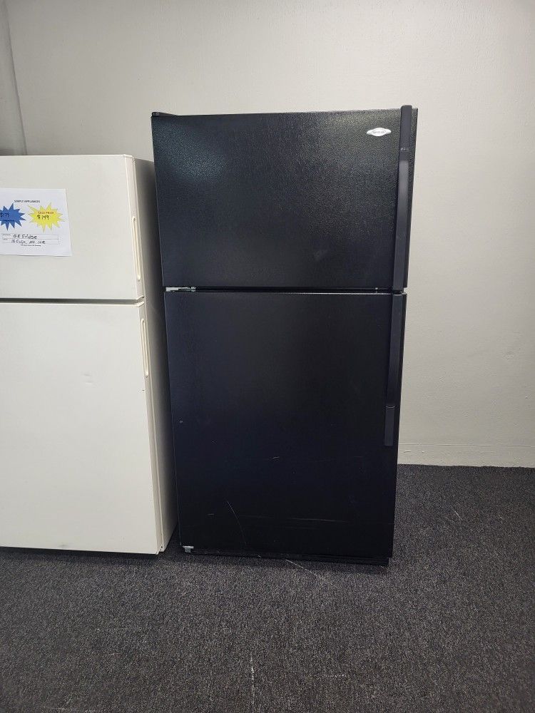 💐 Spring Sale! Maytag 20 Cuft Fridge With Ice Maker- Warranty Included 