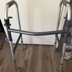 Invacare Walker 