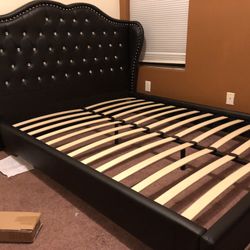 BRAND NEW DIAMOND TUFTED PLATFORM BED FRAME 