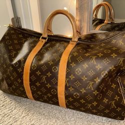 NEED TO SELL TODAY * VINTAGE LOUIS DUFFLE *