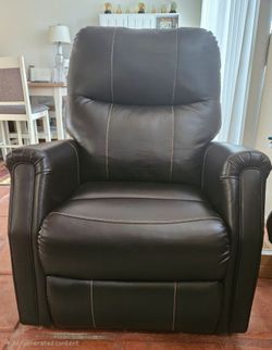 Leather recliner - from lay flat to standing