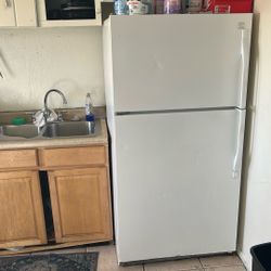 KenMore refrigerator 