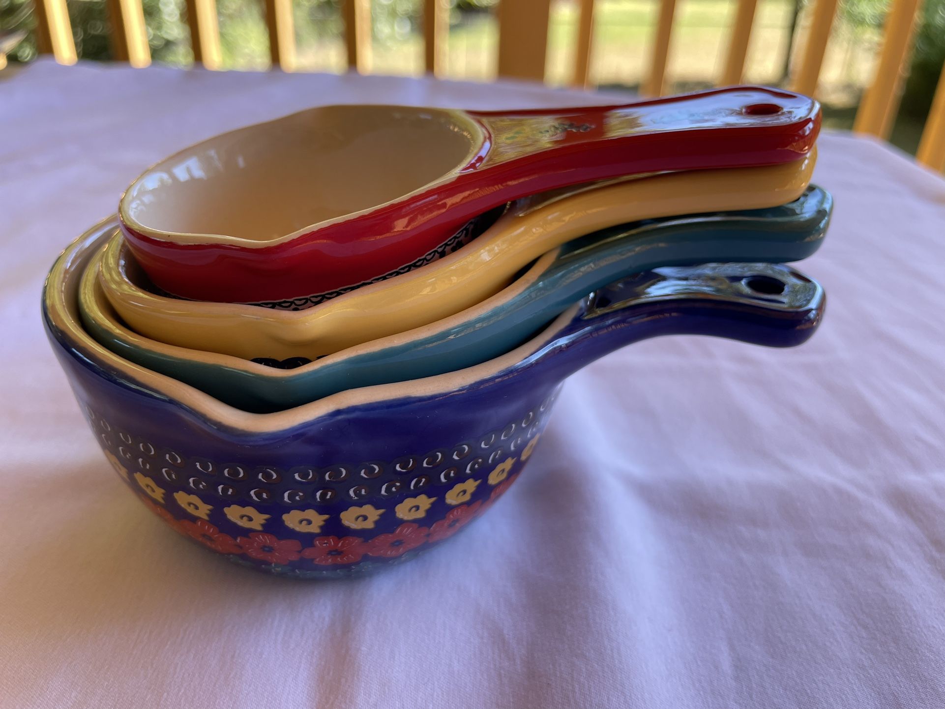 Pioneer woman ceramic measuring cups Asking 1212