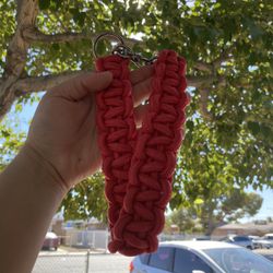 Coral Pink Knitted Leash And Collar 