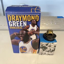 1975 RING AND BOBBLEHEAD 