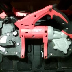 Milwaukee M18 Band Saw