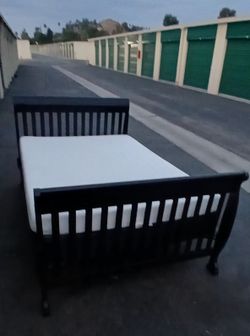FULL SIZE BED FRAME WITH BOX AND MATTRESS