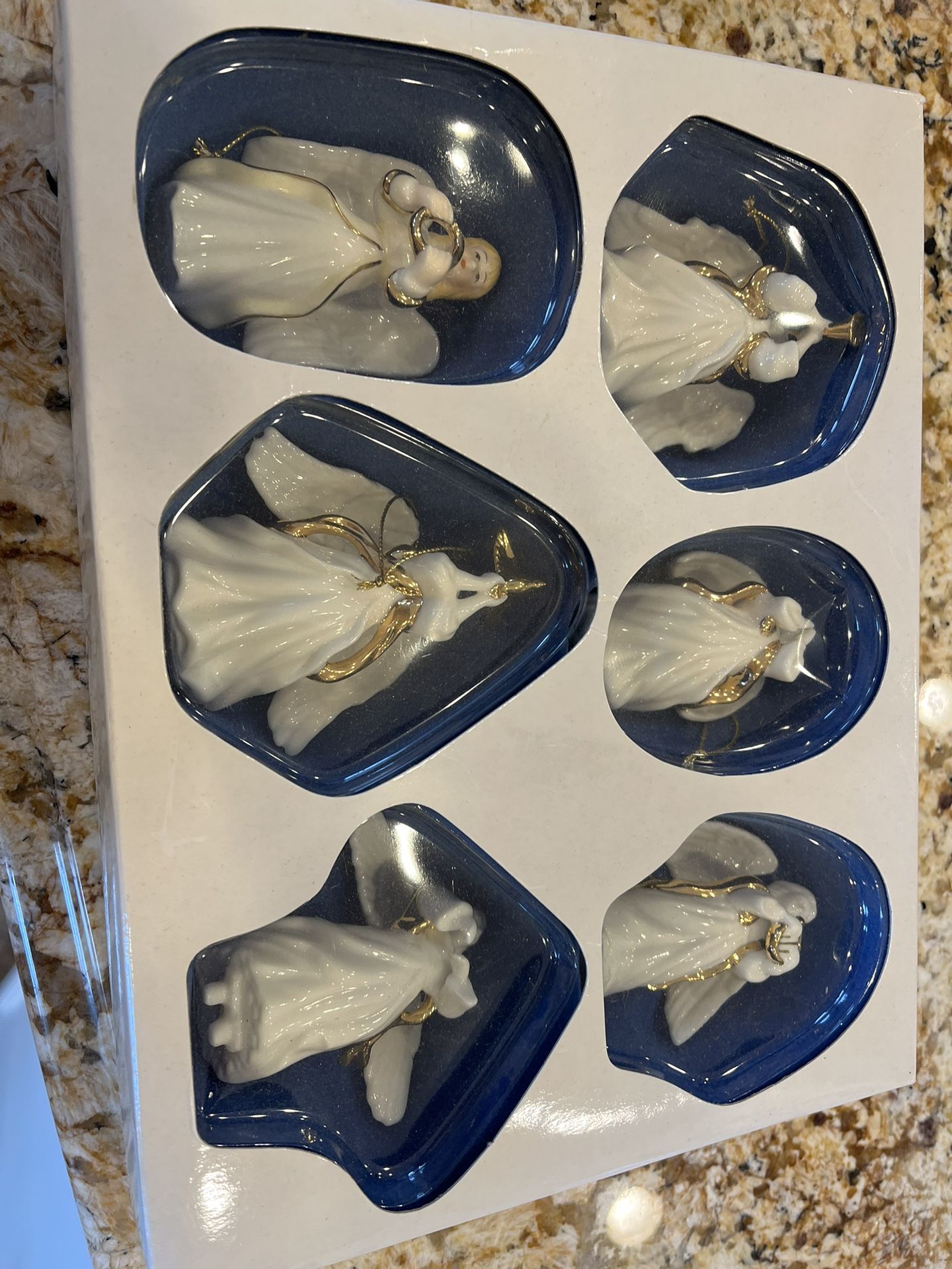 VINTGE 6 PORCELAIN With Gold trim Angels